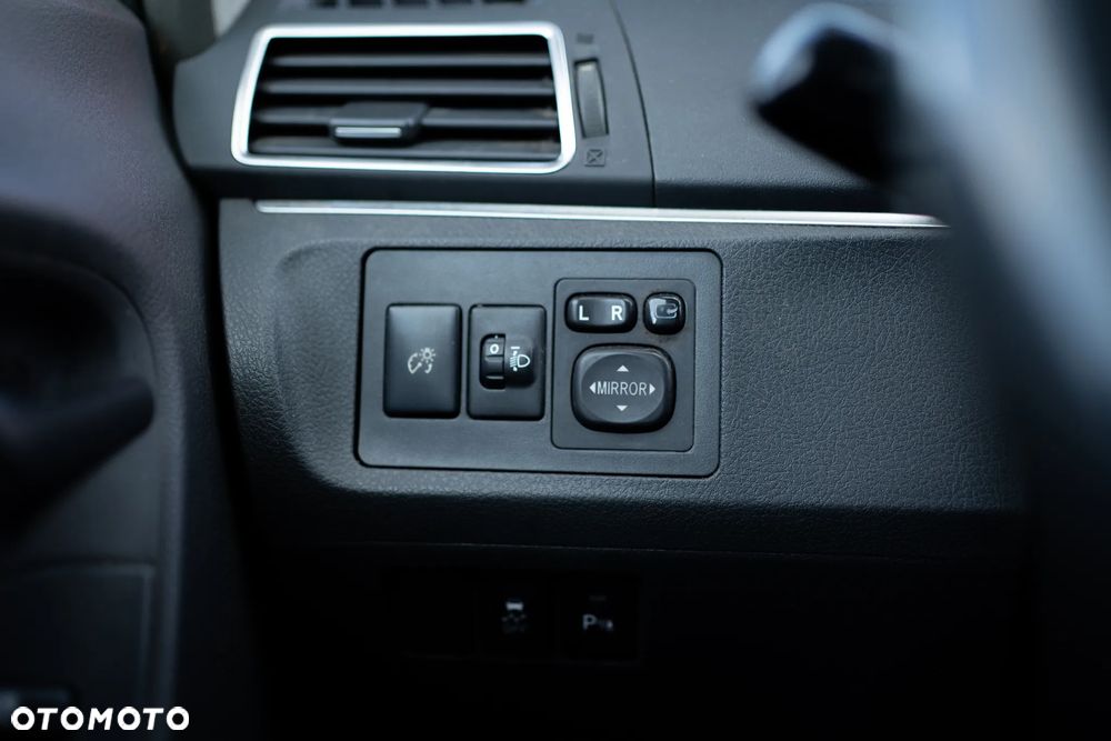 Toyota Verso 1.6 D-4D 5-Sitzer Start/Stop Skyview Edition - 14