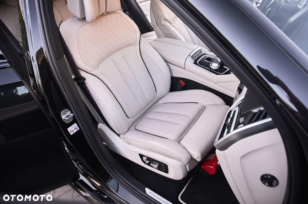 BMW X6 xDrive40d mHEV - 21