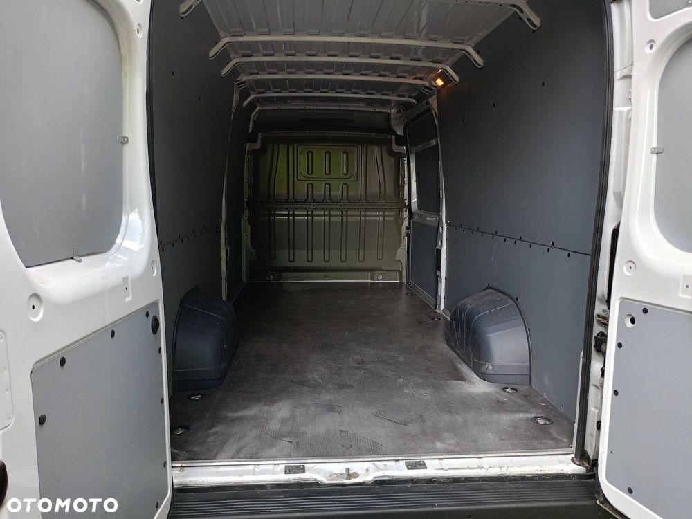 Opel movano - 17