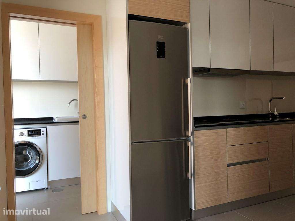 Apartamento T1 Novo – Glicínias - Grande imagem: 2/13