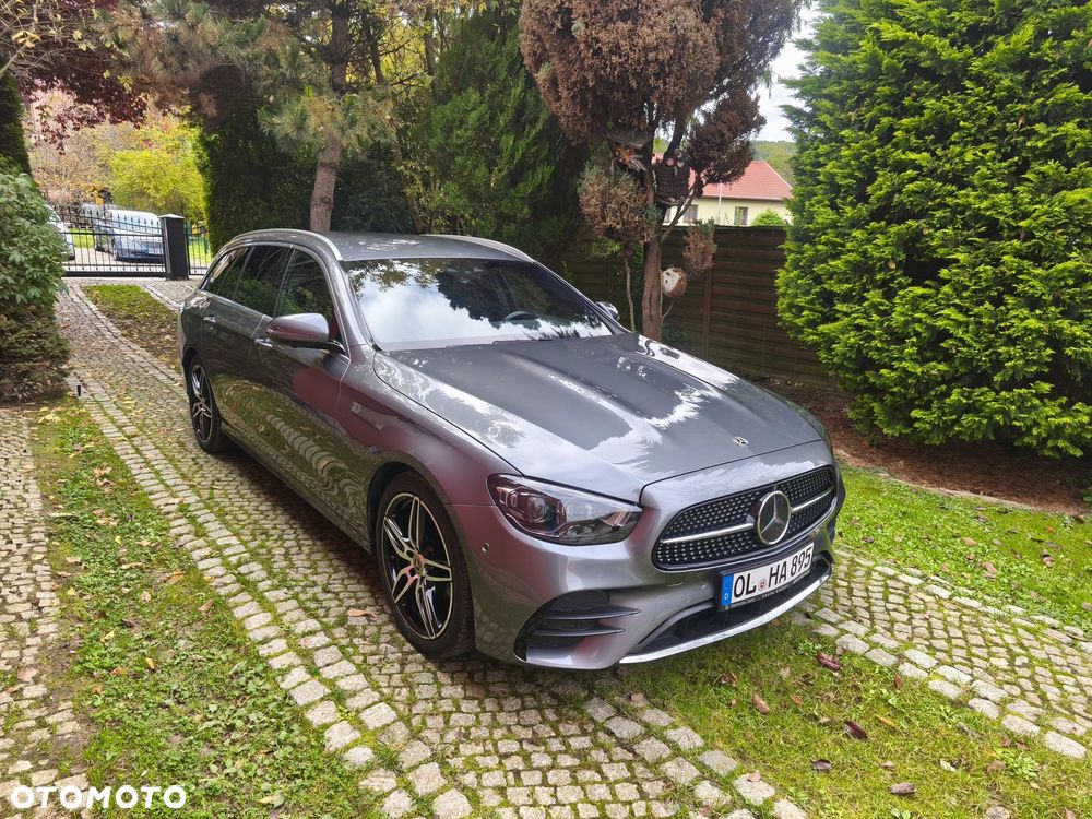 Mercedes-Benz Klasa E 220 d T 9G-TRONIC AMG Line - 4