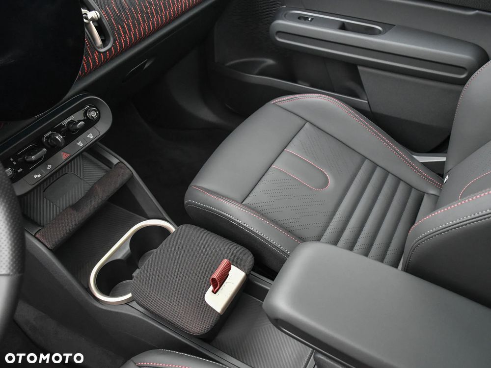 MINI Countryman S ALL4 John Cooper Works Trim - 23