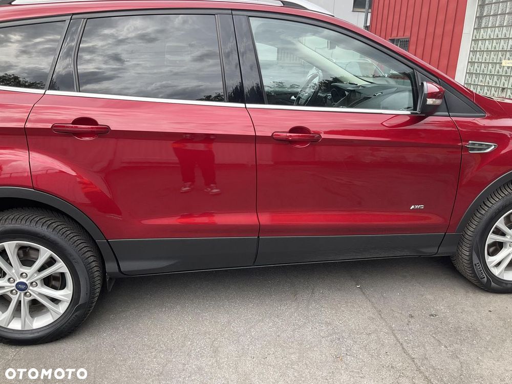 Ford Kuga 1.5 EcoBoost 4WD Titanium - 3