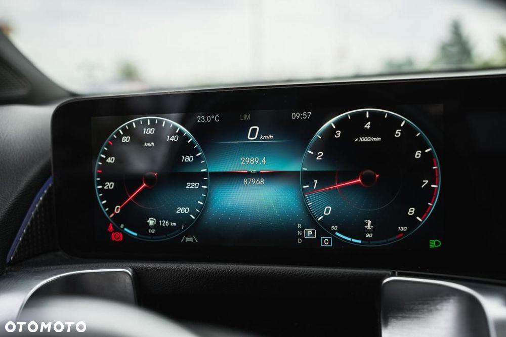 Mercedes-Benz GLB - 19