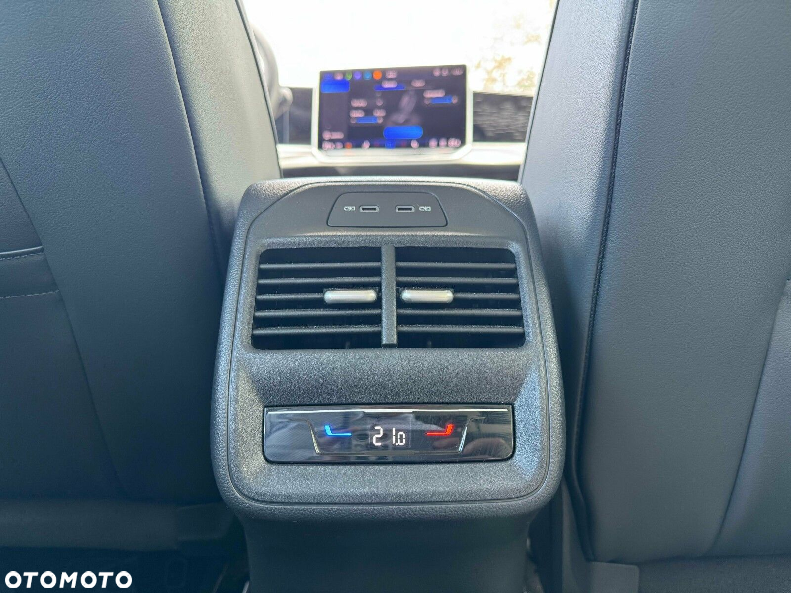 Volkswagen Passat 1.5 TSI ACT mHEV Elegance DSG - 13