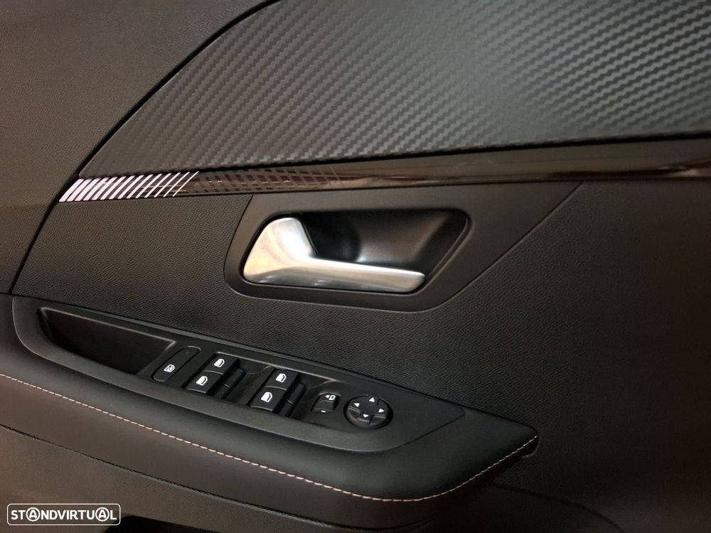 Peugeot e-208 51 kWh Allure - 25