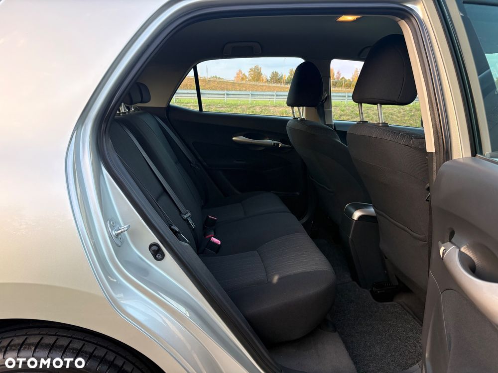 Toyota Auris 1.6 VVT-i Premium MM - 31