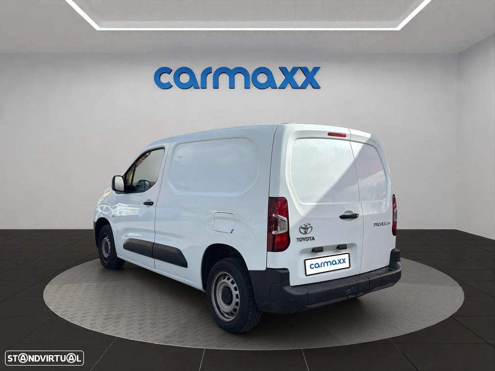 Toyota Proace City 1.5 D-4D 3 L 1 L - 4
