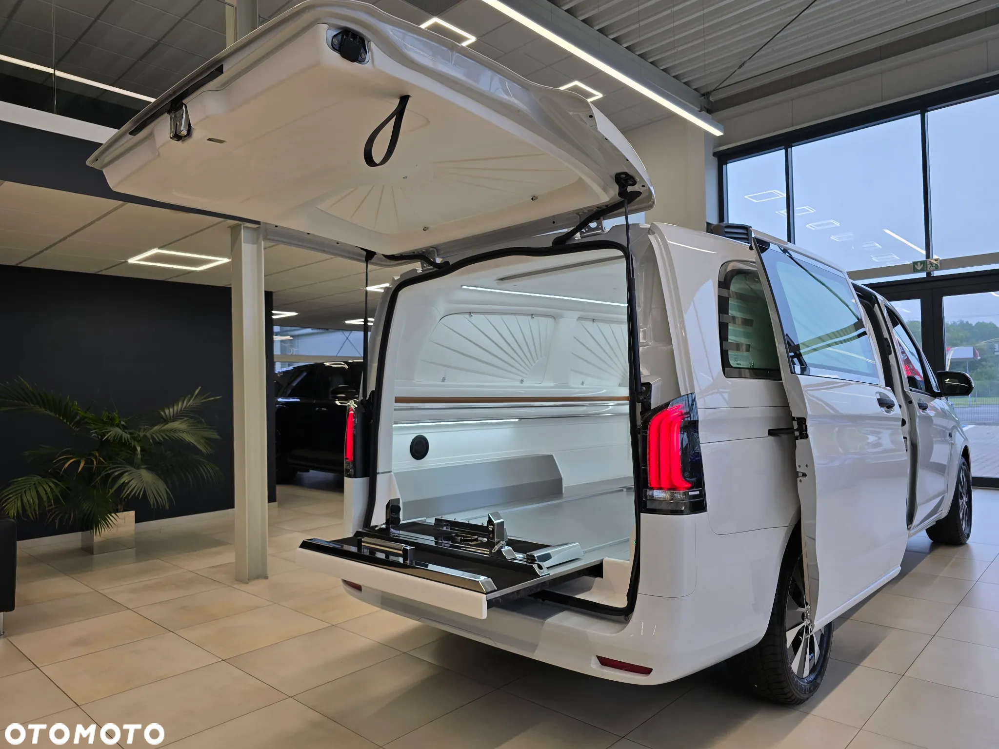 Mercedes-Benz Vito - 12