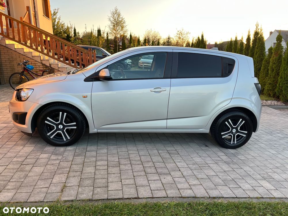 Chevrolet Aveo - 22
