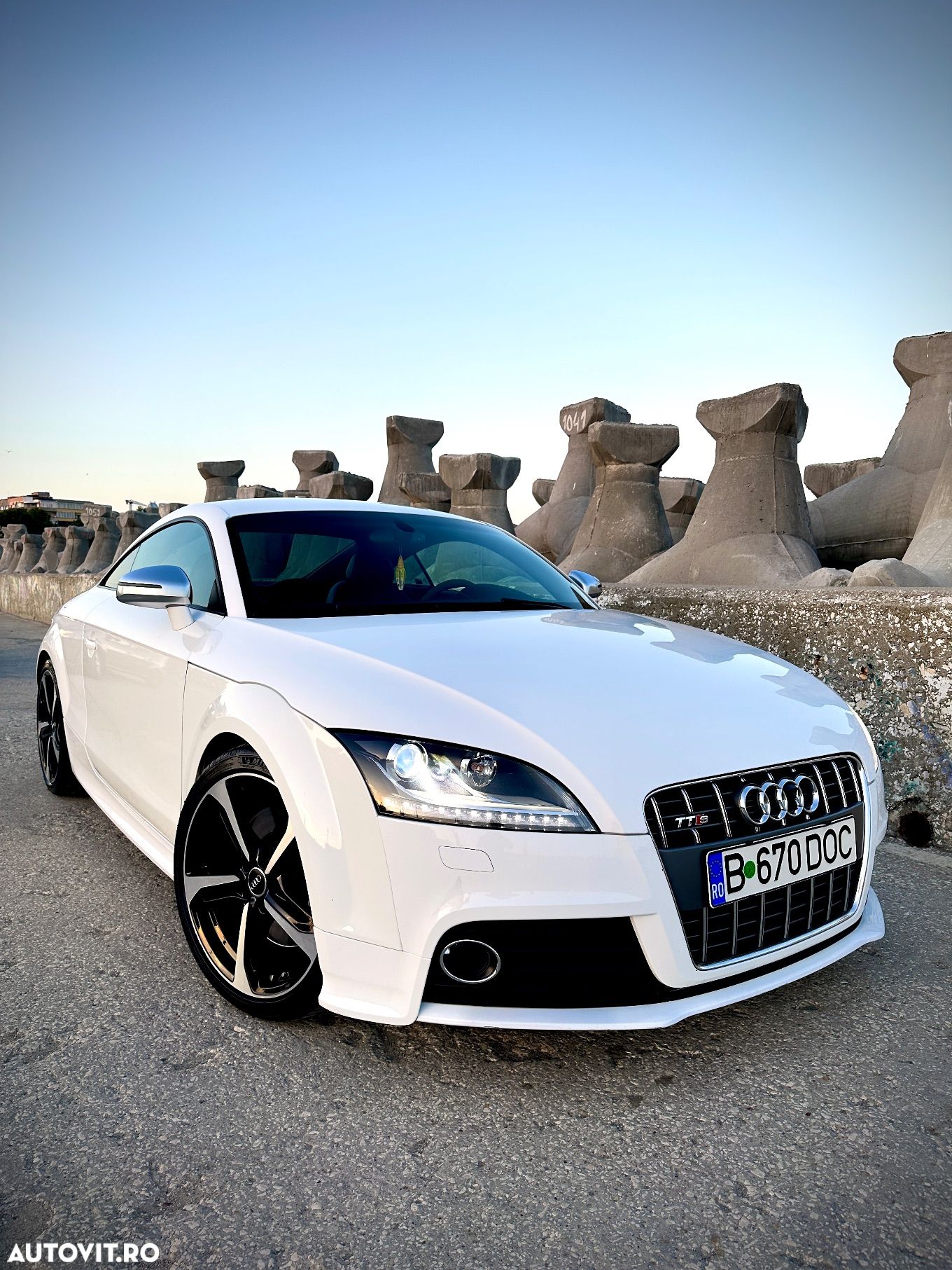 Audi TT S - 1