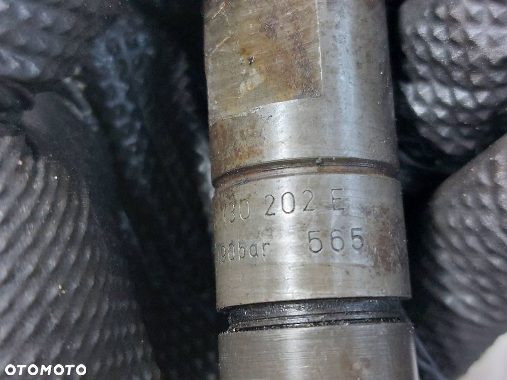 WTRYSK WTRYSKIWACZ KOMPLET AUDI A6 C4 2.5 TDI - 5