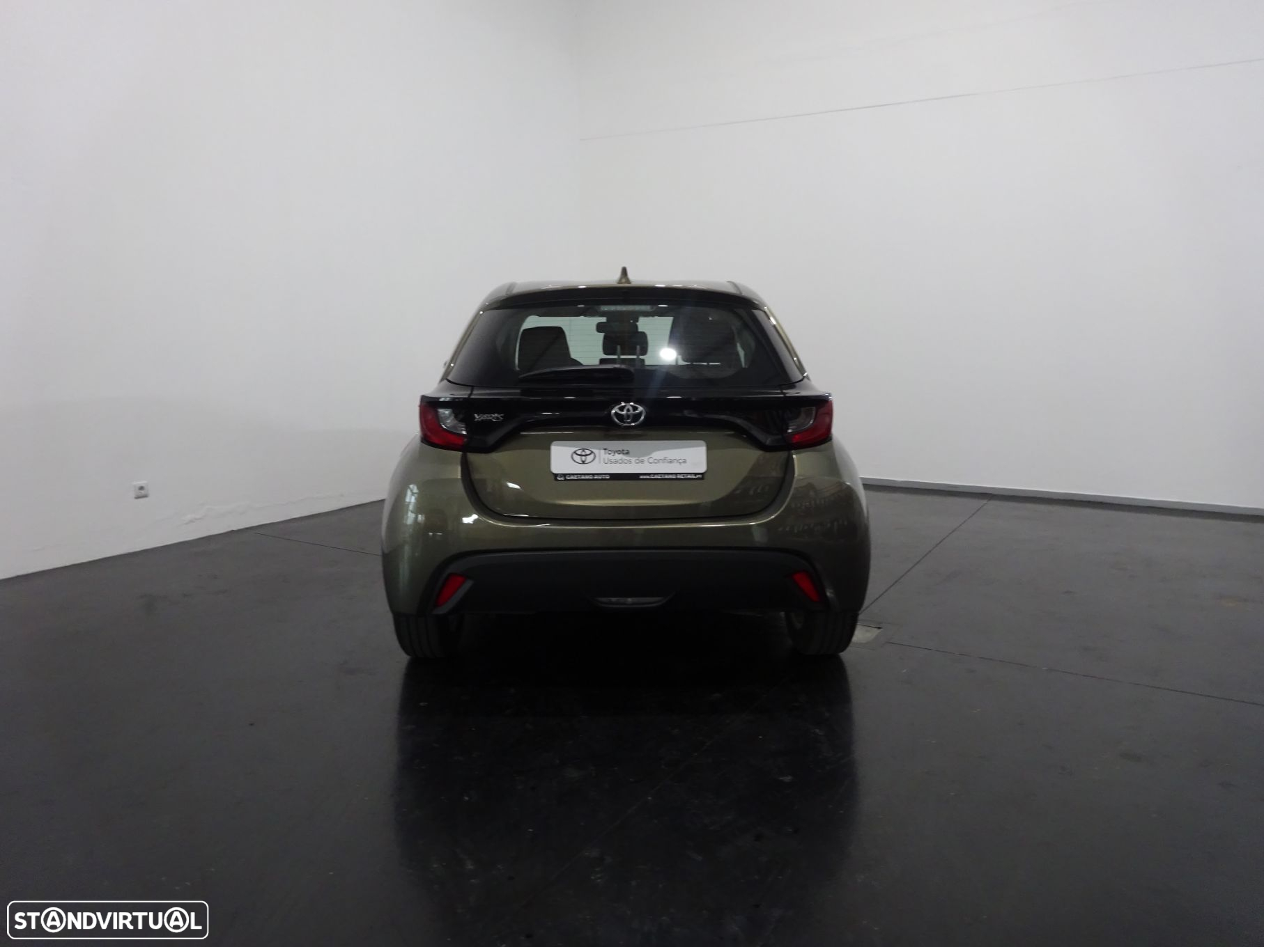 Toyota Yaris 1.0 VVT-i Comfort Plus - 4