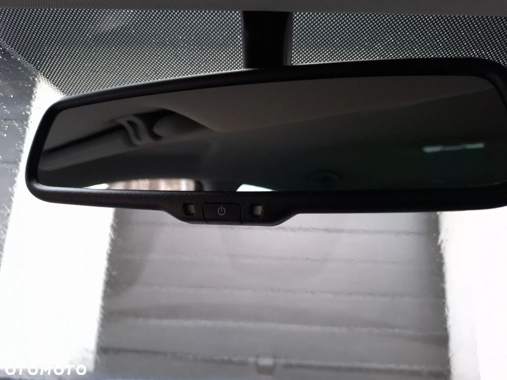 Hyundai ix35 1.7 CRDi 2WD blue Finale Gold - 11