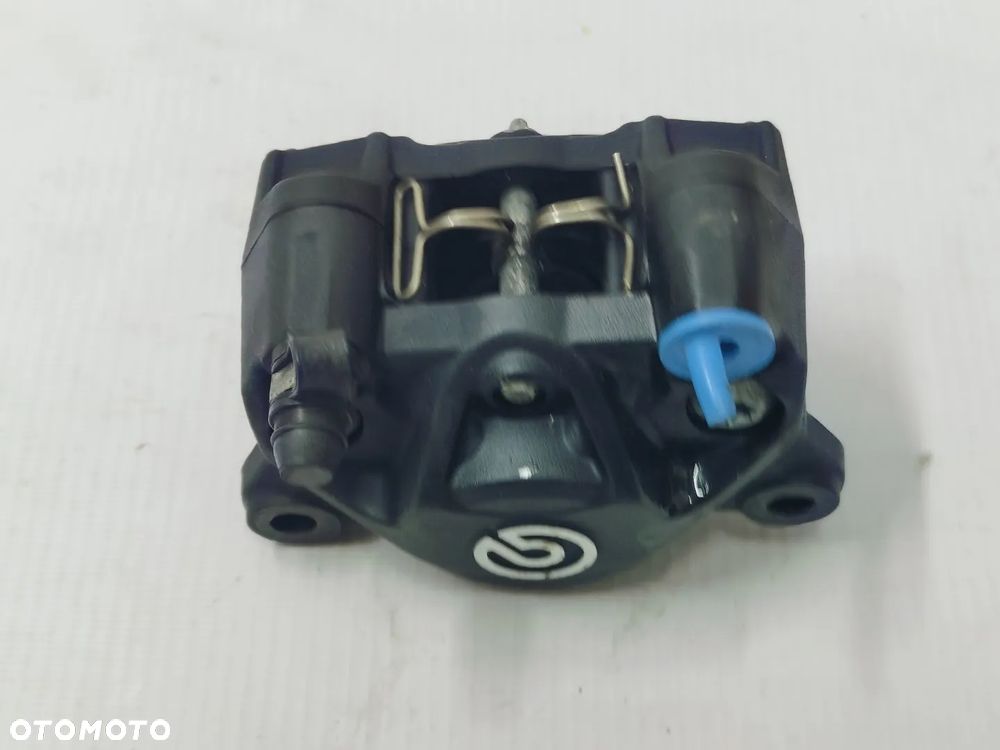 Zacisk hamulcowy Triumph Speed Triple 1200