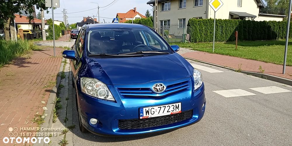 Toyota Auris 1.8 Premium - 21