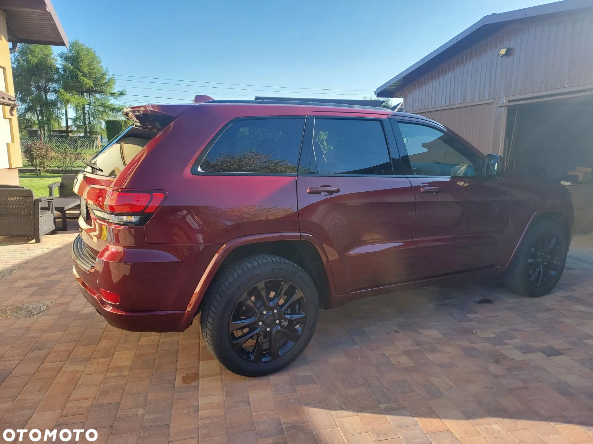 Jeep Grand Cherokee - 17