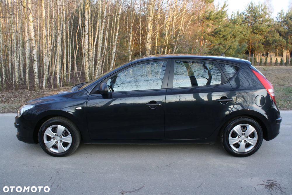 Hyundai i30 1.4 Classic + - 9