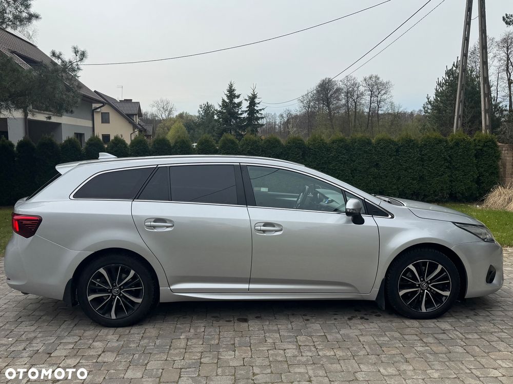 Toyota Avensis 2.0 D-4D Prestige - 7