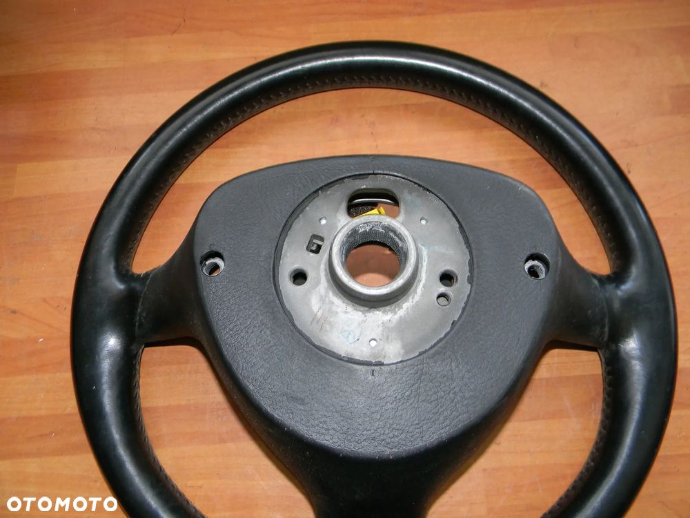 kierownica skórzana skóra VW PASSAT B5 GOLF IV BORA trójramienna - 9