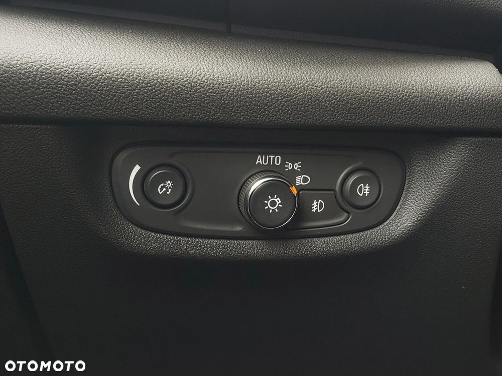 Opel Insignia - 27