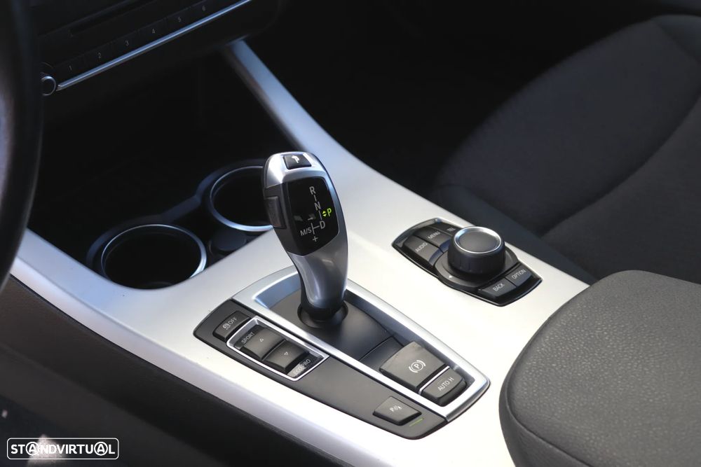 BMW X3 18 d sDrive Auto - 17