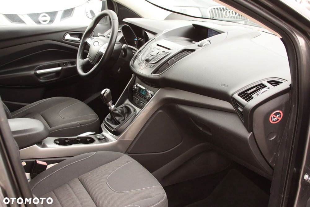 Ford Kuga 2.0 TDCi 2x4 Titanium - 13