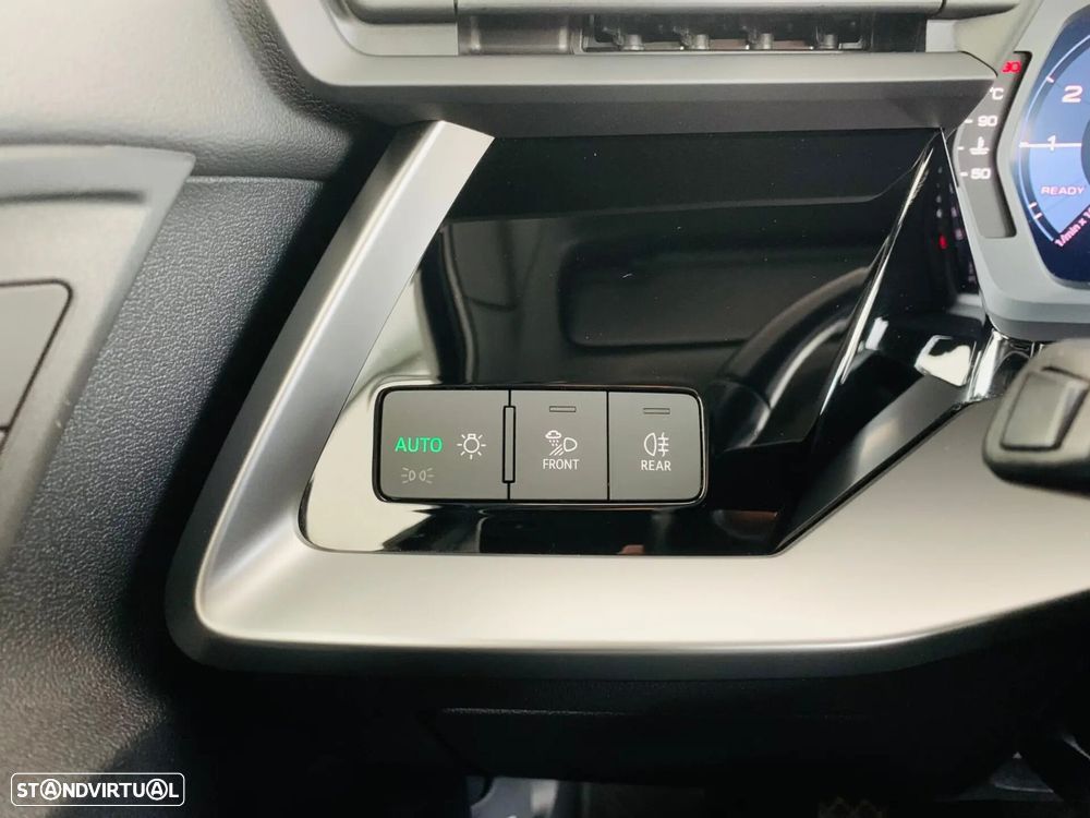 Audi A3 Sportback 30 TFSI S line - 11