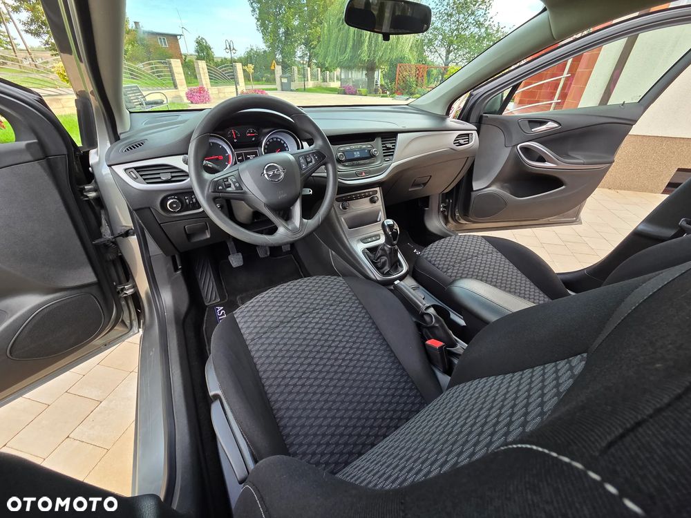 Opel Astra - 12