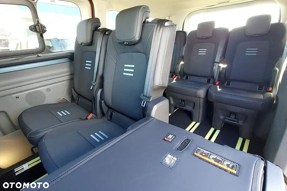Ford Tourneo Custom - 14