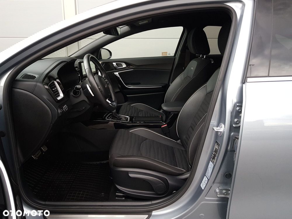 Kia ProCeed 1.5 T-GDI GT Line DCT - 17