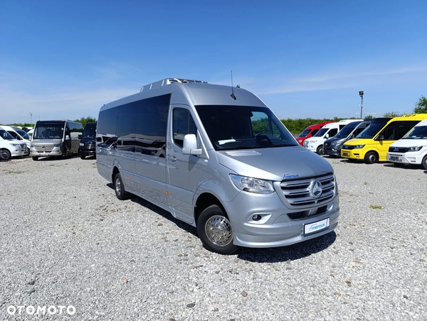 Mercedes-Benz Sprinter 517