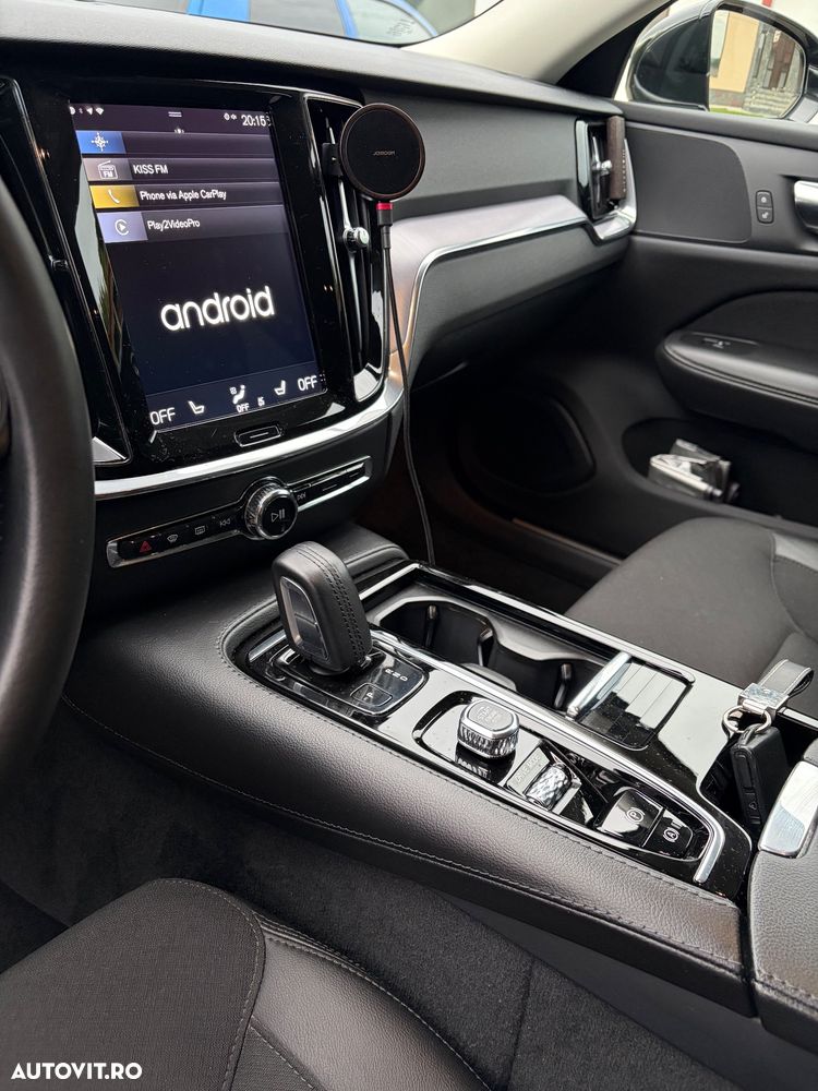 VOLVO V60 2020 — imagine 19
