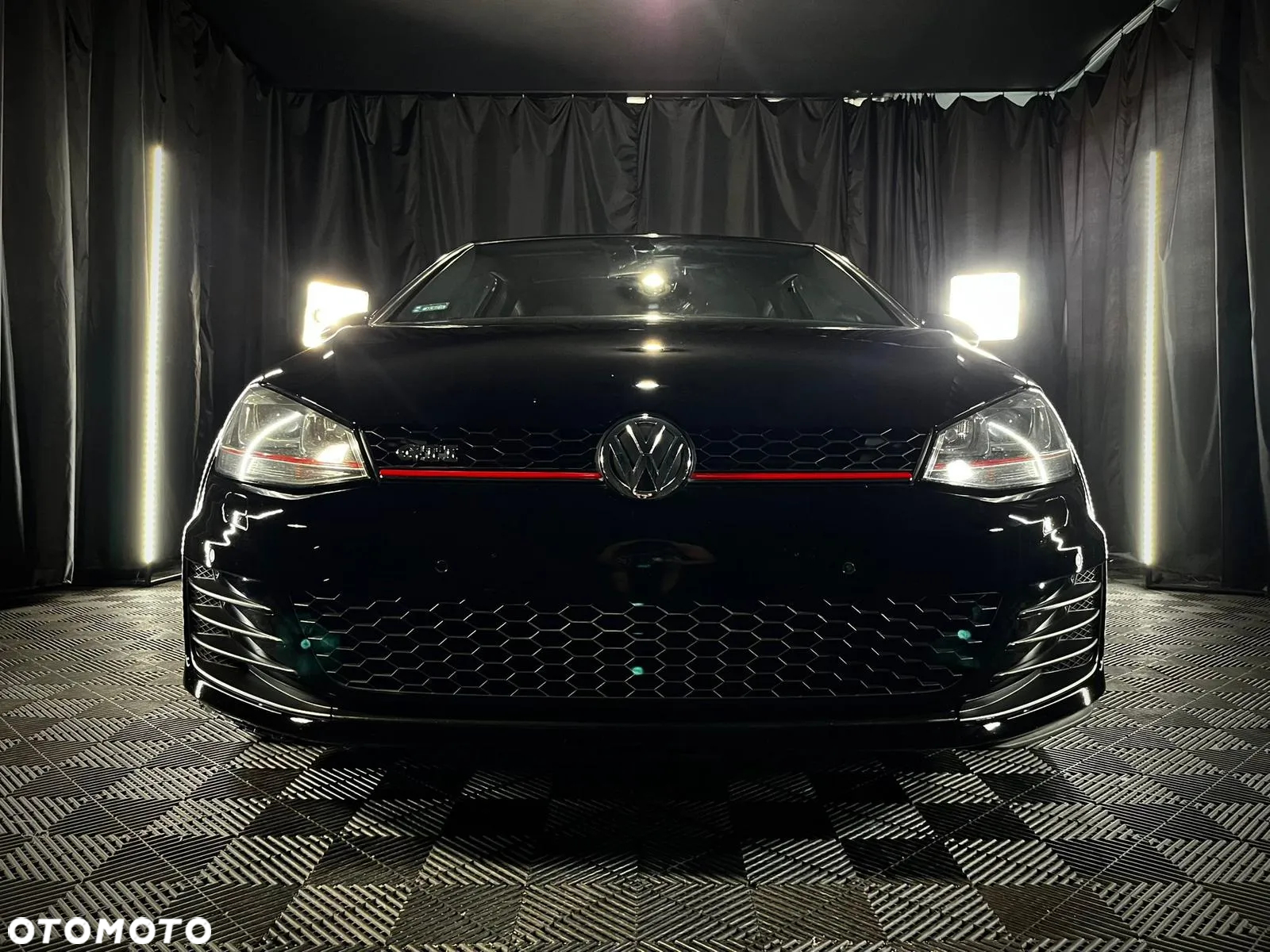 Volkswagen Golf VII 2.0 TSI BMT GTI - 4