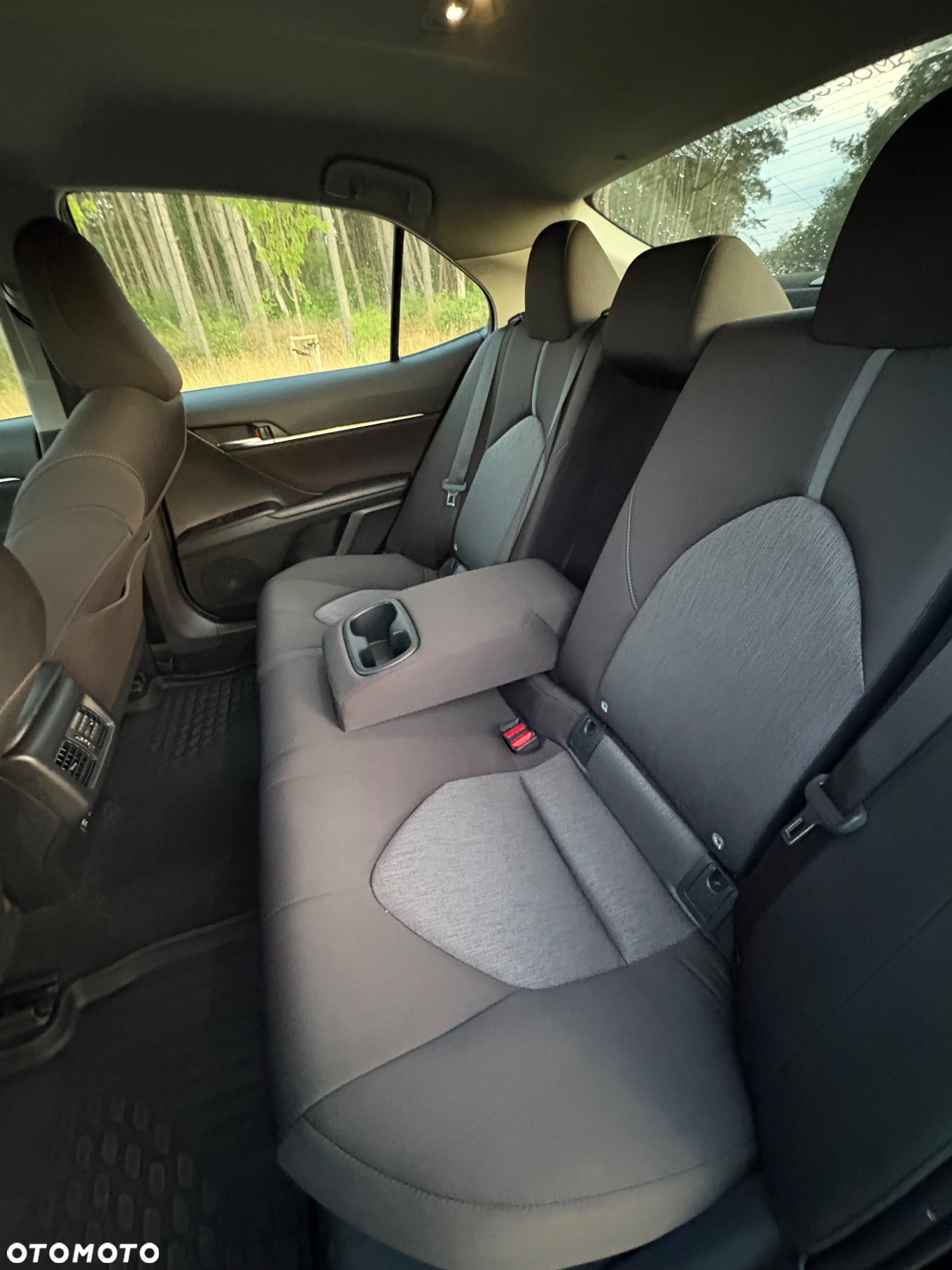 Toyota Camry 2.5 Hybrid Comfort CVT - 10