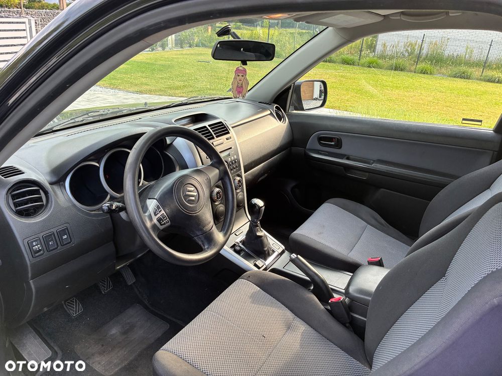 Suzuki Grand Vitara 1.6 - 10