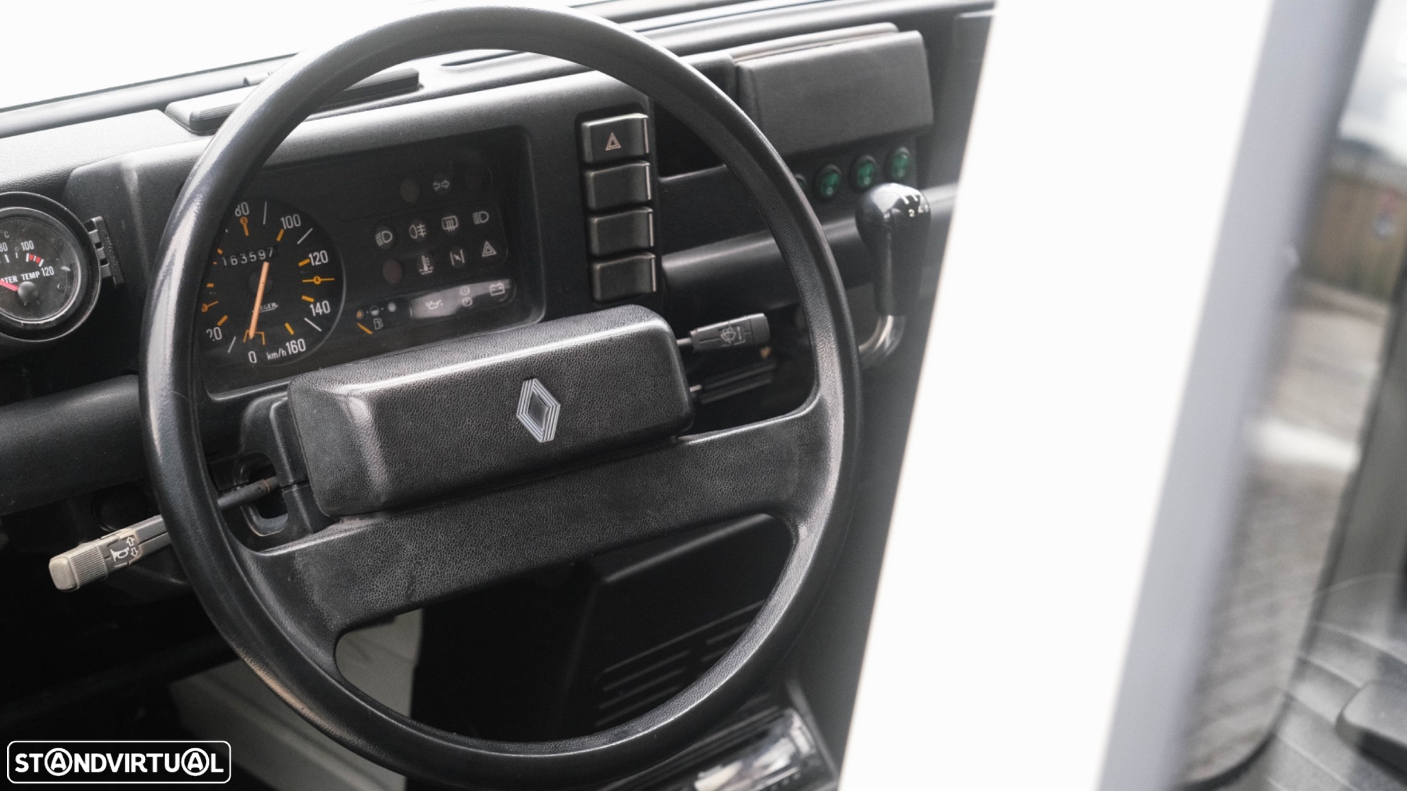 Renault 4 - 4