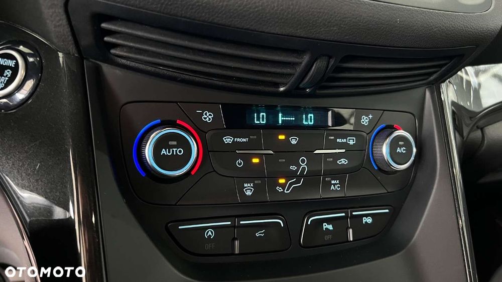 Ford Kuga - 11