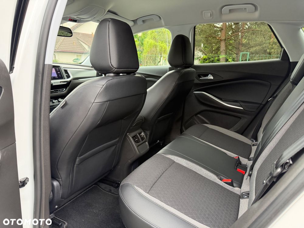 Opel Grandland 1.5 D Automatik Business Edition - 30