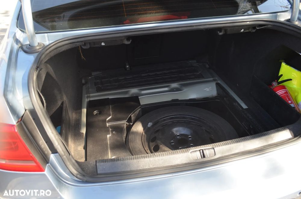 Volkswagen Passat 1.6 TDI BlueMotion Technology Trendline - 14