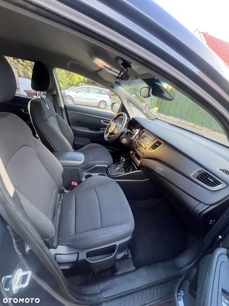 Kia Carens 1.7 CRDi M 7os - 14