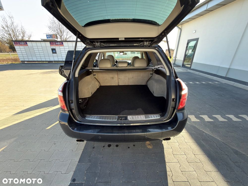 Subaru Legacy 3.0RA 000 - 16