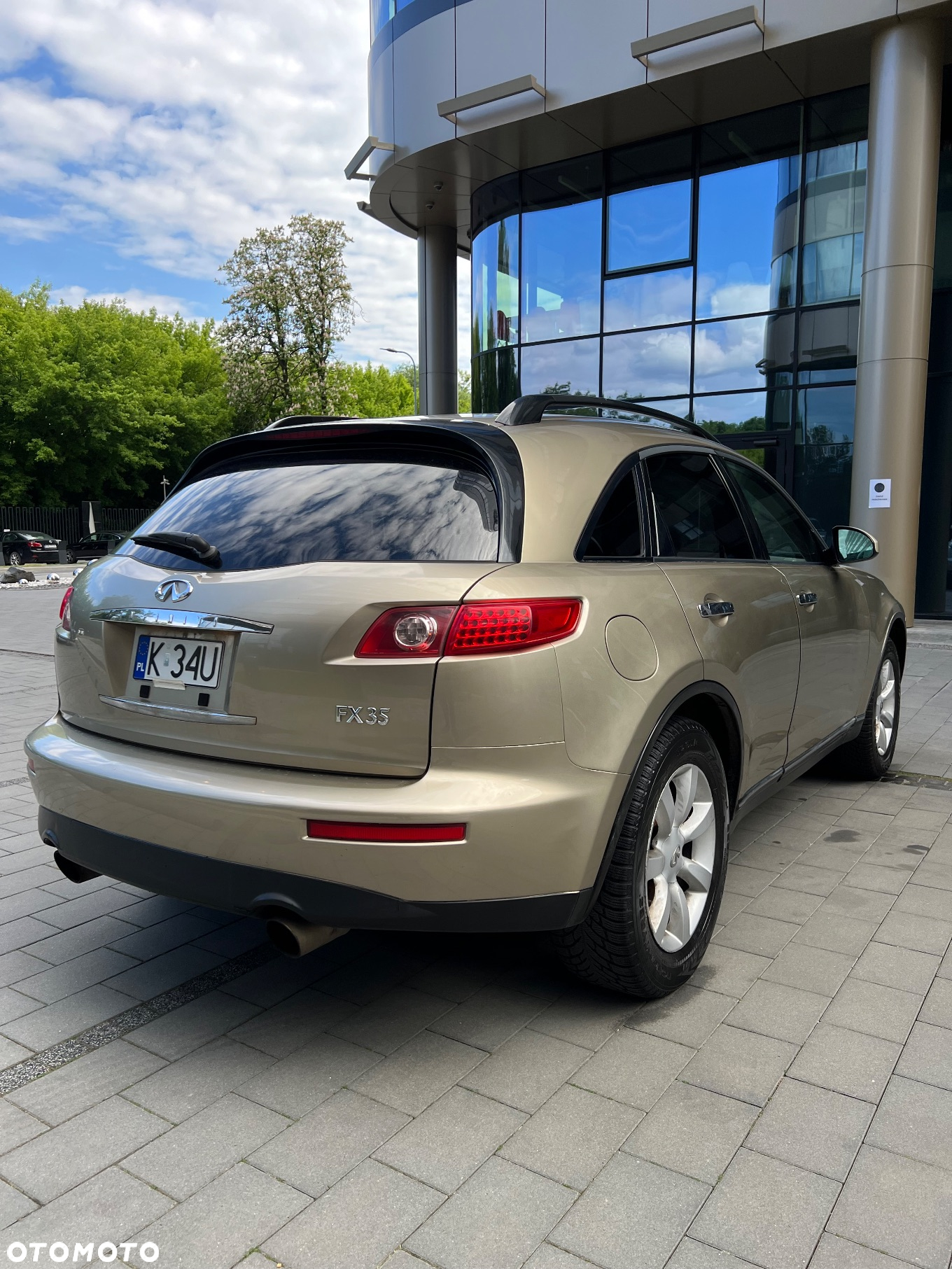 Infiniti FX FX35 - 32