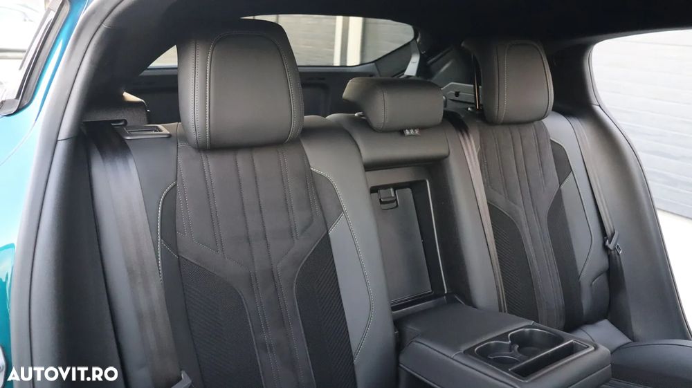 Peugeot 408 225 e-DSC7 GT - 18