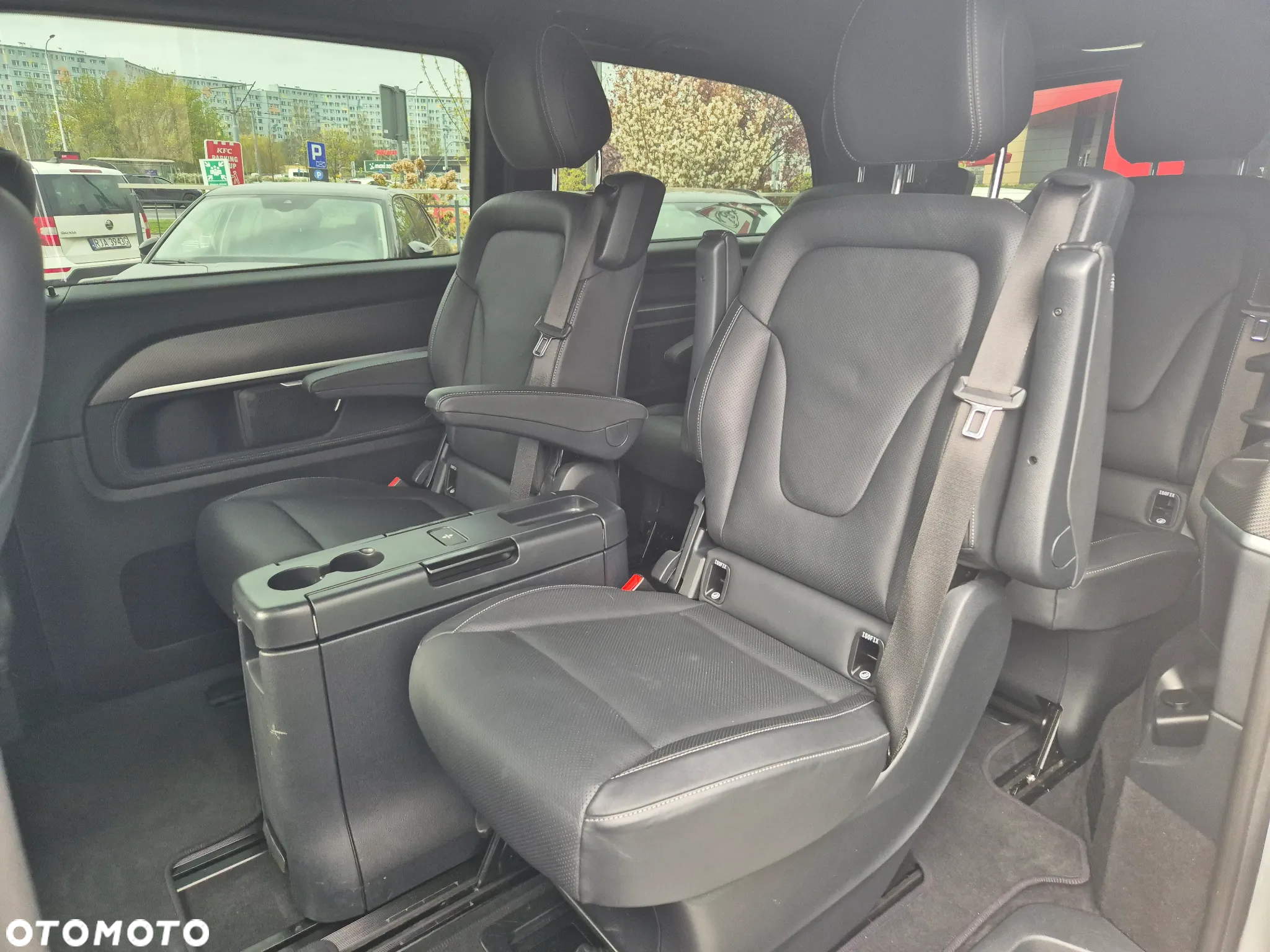 Mercedes-Benz Klasa V 300 d 4-Matic Avantgarde 9G-Tronic (d³ugi) - 13