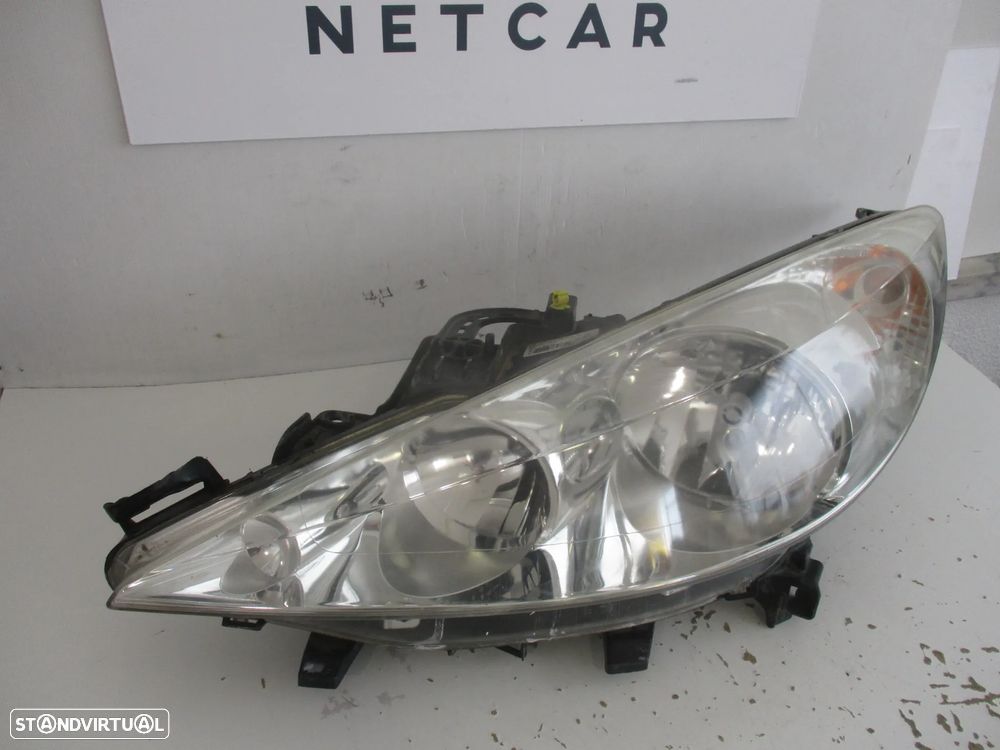 farol optica esquerdo Peugeot 207 2008 - 2