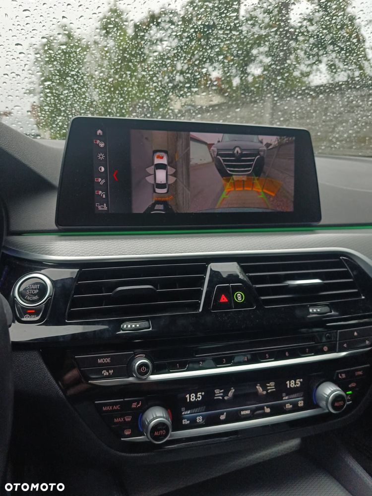 BMW Seria 5 540d xDrive - 14