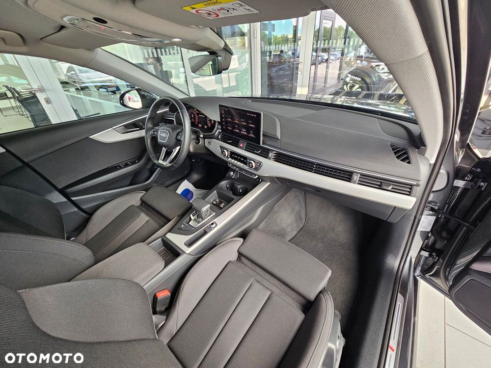 Audi A4 Avant 40 TFSI mHEV S Line S tronic - 37