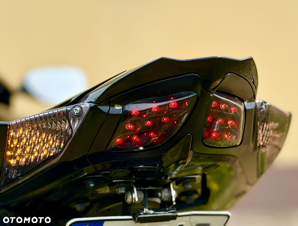 Suzuki GSX-R - 22