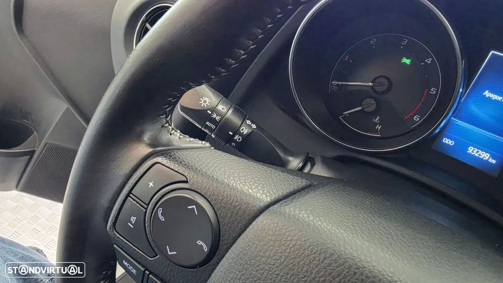 Toyota Auris 1.6 D-4D Exclusive+Navi - 37